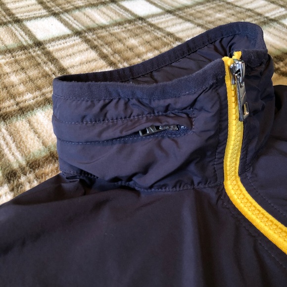 Nike livestrong windbreaker - Picture 3 of 7